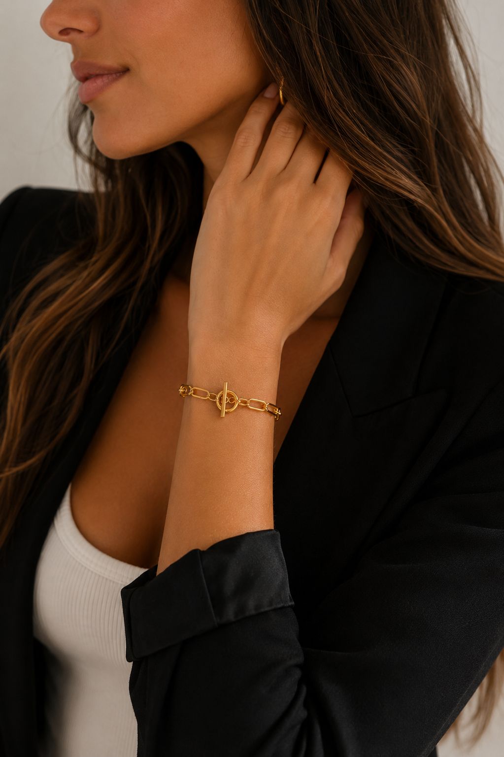 Pulseira em Elos Dourados em Aço Banhada a Ouro 18K